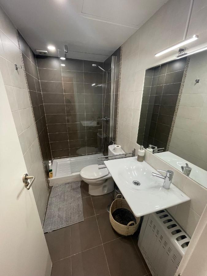 Stylish One Bedroom Flat In The Heart Of Madri Exterior foto