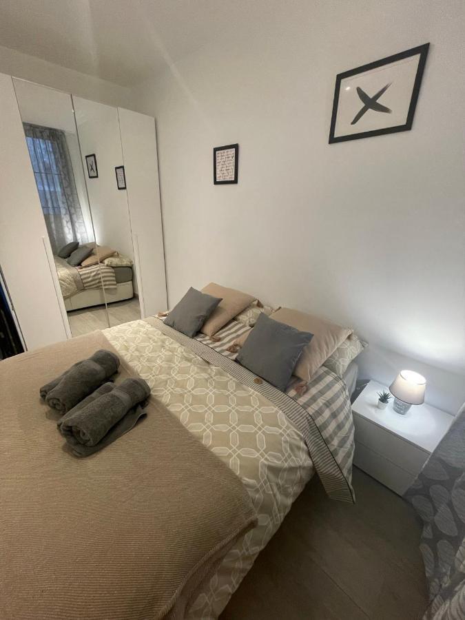 Stylish One Bedroom Flat In The Heart Of Madri Exterior foto